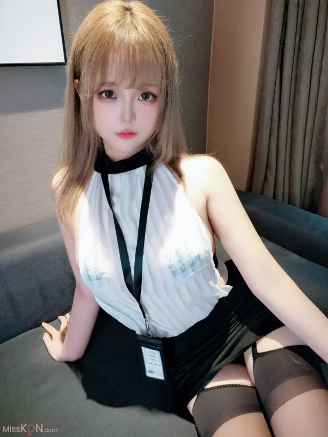 Coser@日奈娇: 小秘书 (107 photos + 4 videos)