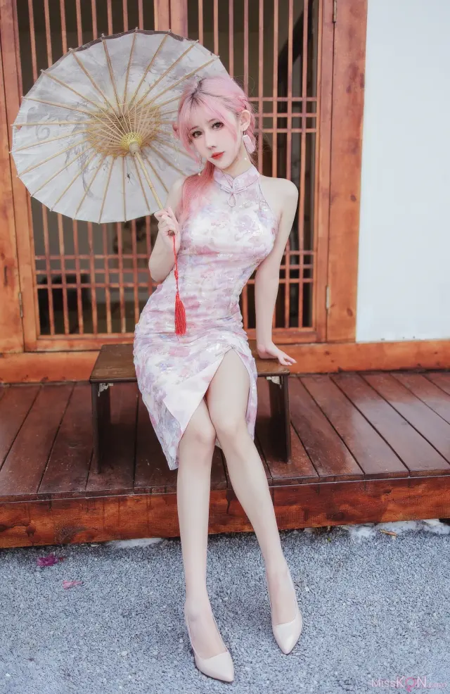 Coser@仙女月: 粉色旗袍 (20 photos)