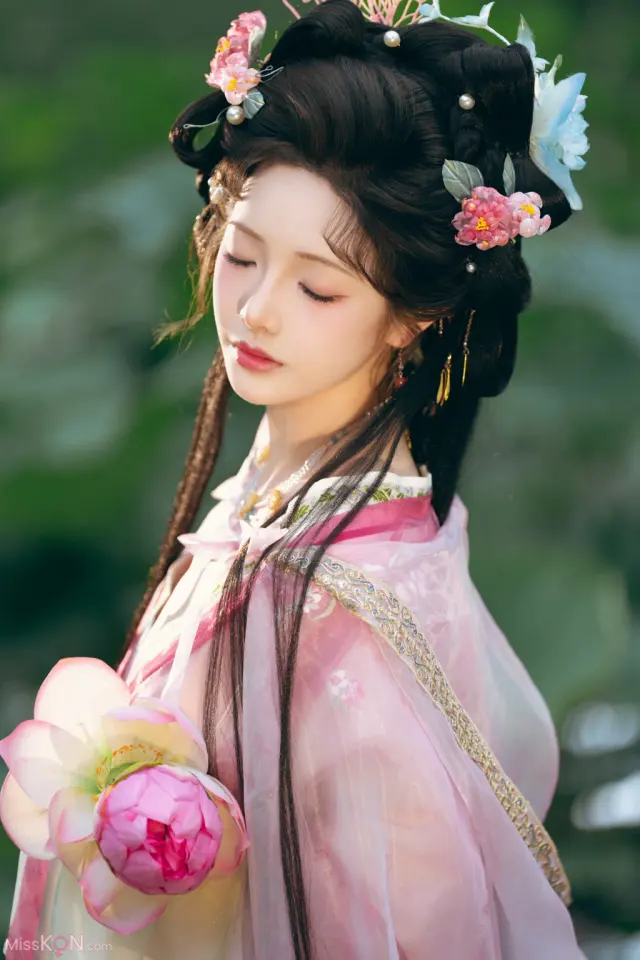 Coser@雯妹不讲道理: 祝您中秋快乐owo (20 photos)