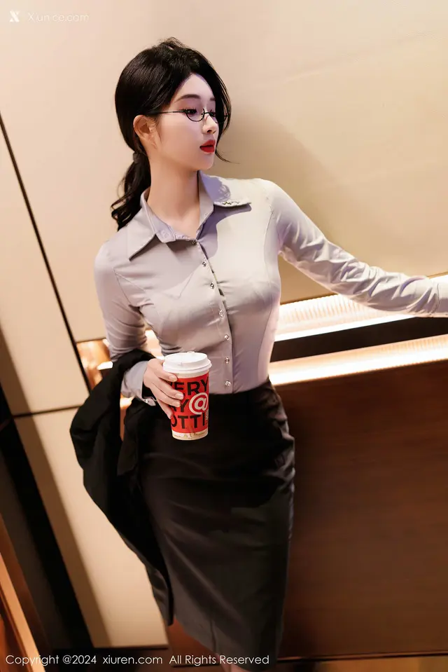 Xiuren秀人网 No.9567 南乔 (90 photos)