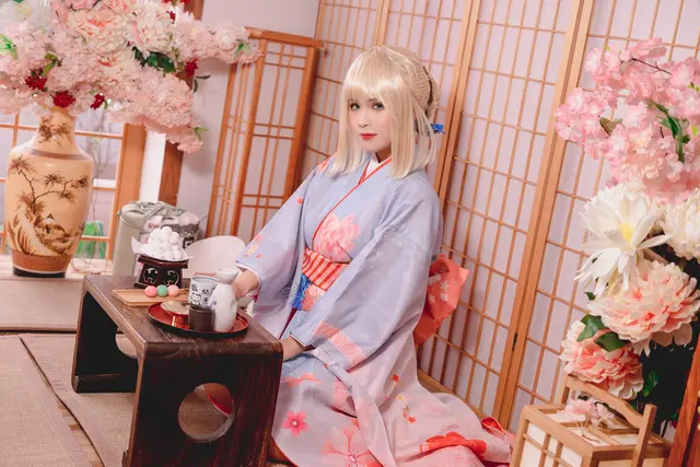Coser@Pyon: Saber Kimono (34 photos + 1 video)