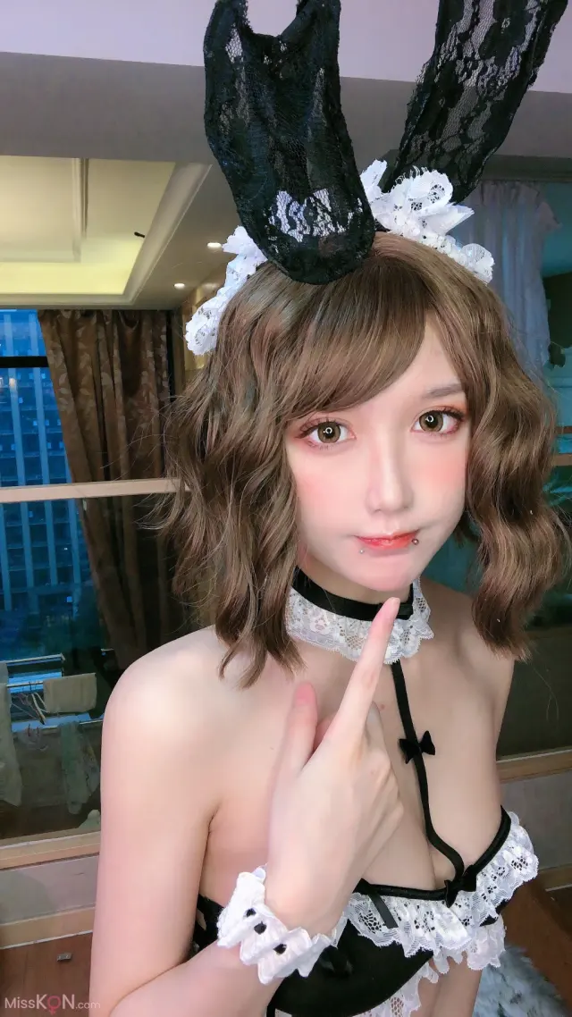 Coser@阿包也是兔娘: 兔兔 (14 photos)