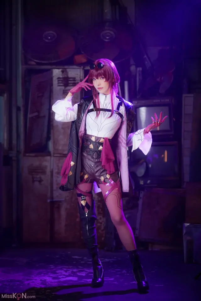 Coser@Ely_eee (ElyEE子): Kafka卡芙卡 (20 photos + 5 videos)