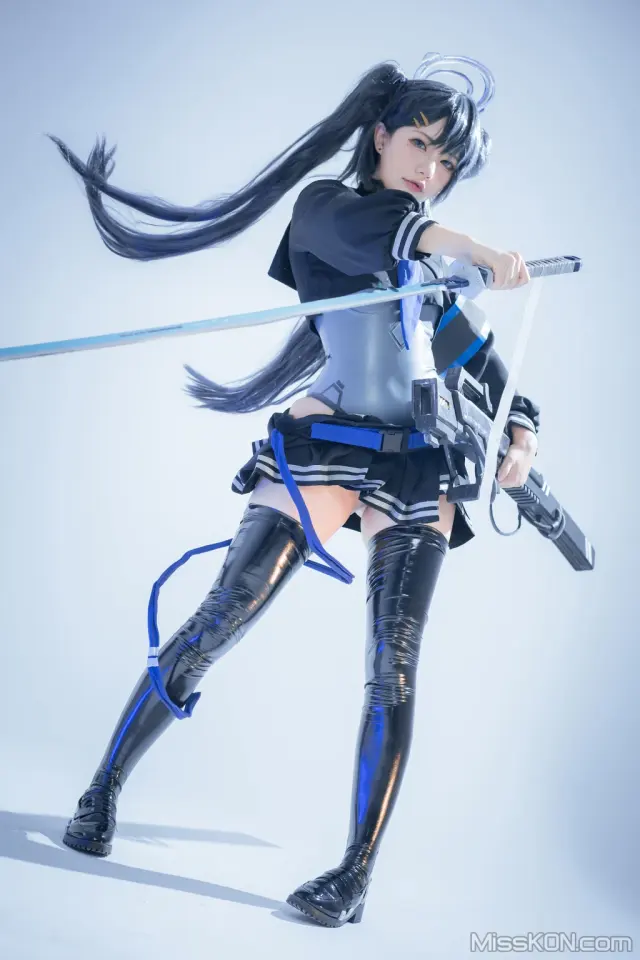 Coser@是一只熊仔吗: 蓝色袖章 (25 photos)
