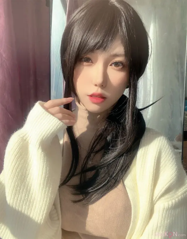 Coser@一北亦北: 人妻太太 (44 photos + 7 videos)