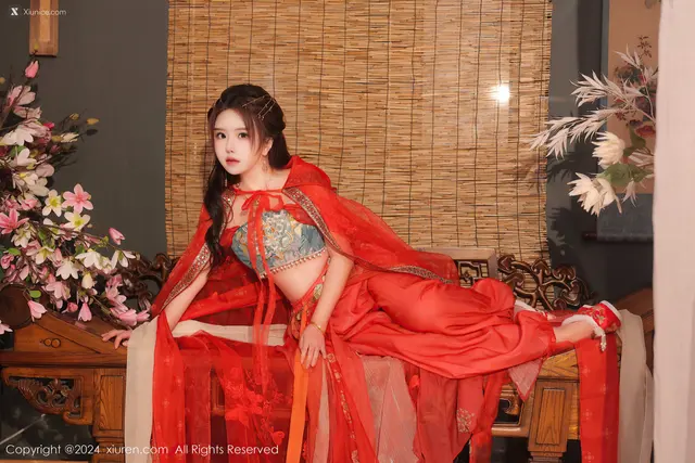 Xiuren秀人网 No.8146 小薯条nienie (82 photos)