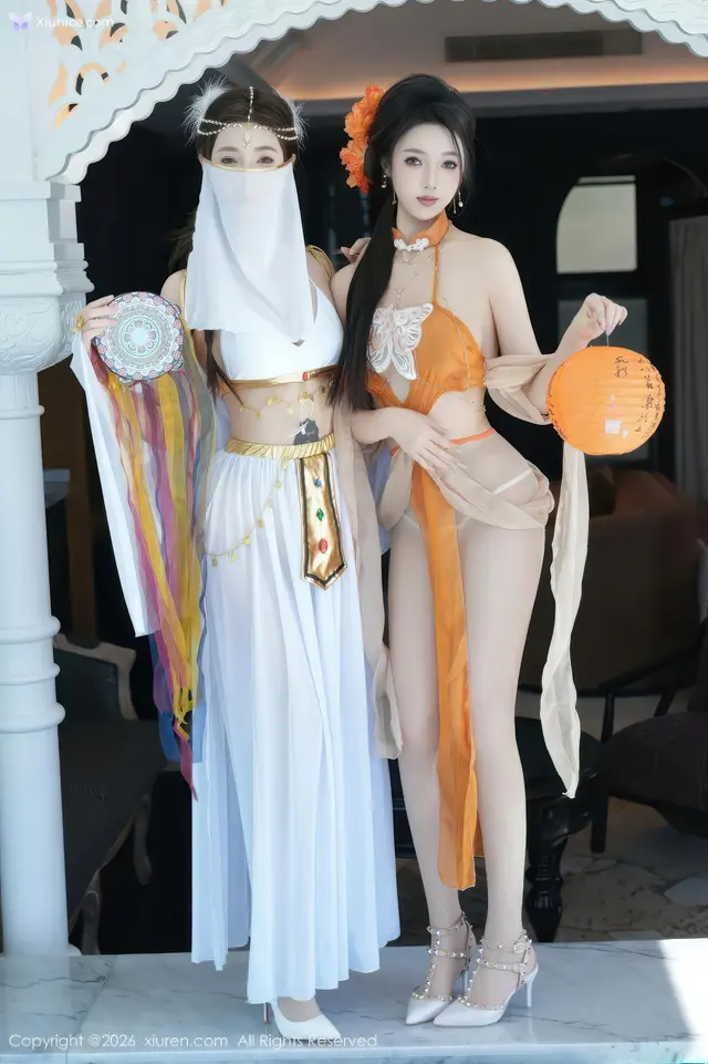 Xiuren秀人网 4K No.11315 桃桃夭夭twins (83 photos)