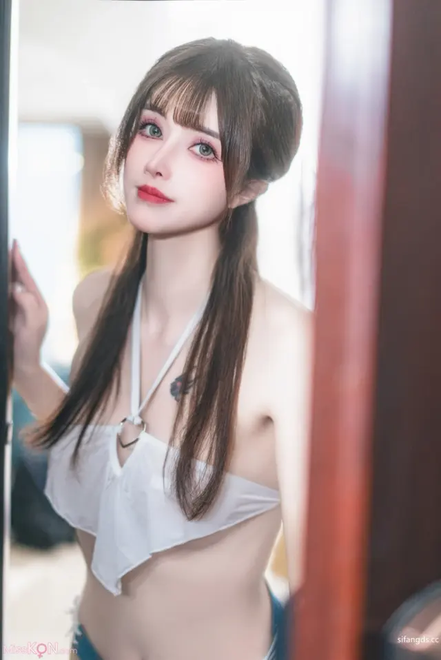 Coser@鹿八岁: 妹妹玩具化计划 媚药篇 (183 photos + 2 videos)