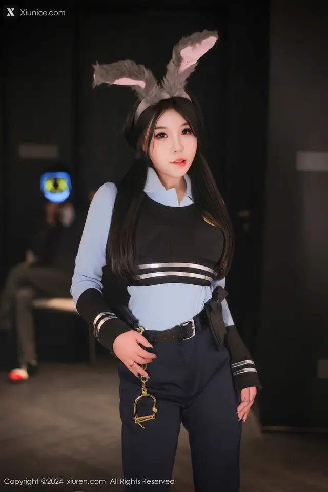 Xiuren秀人网 No.9071 麦田 (87 photos)
