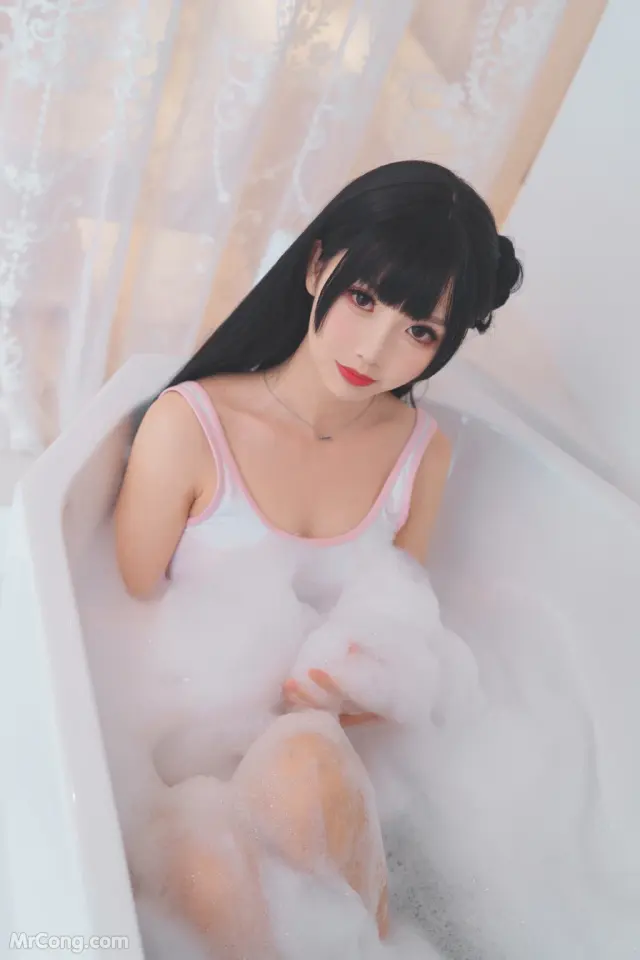 Coser@面饼仙儿 No.069: 浴缸泡泡 (41 photos)