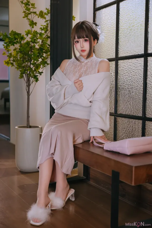 Coser@日奈娇: 下属的太太 (209 photos + 8 videos)