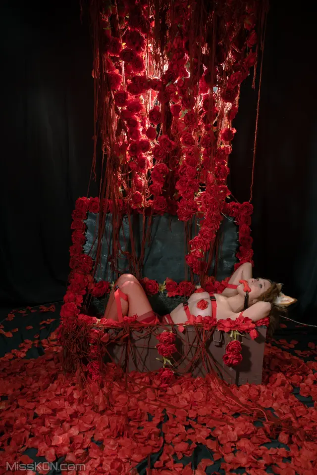 Coser@云溪溪 (Yunx1x1) Vol.068: 奶桃桃-狗狗4.0 (74 photos)