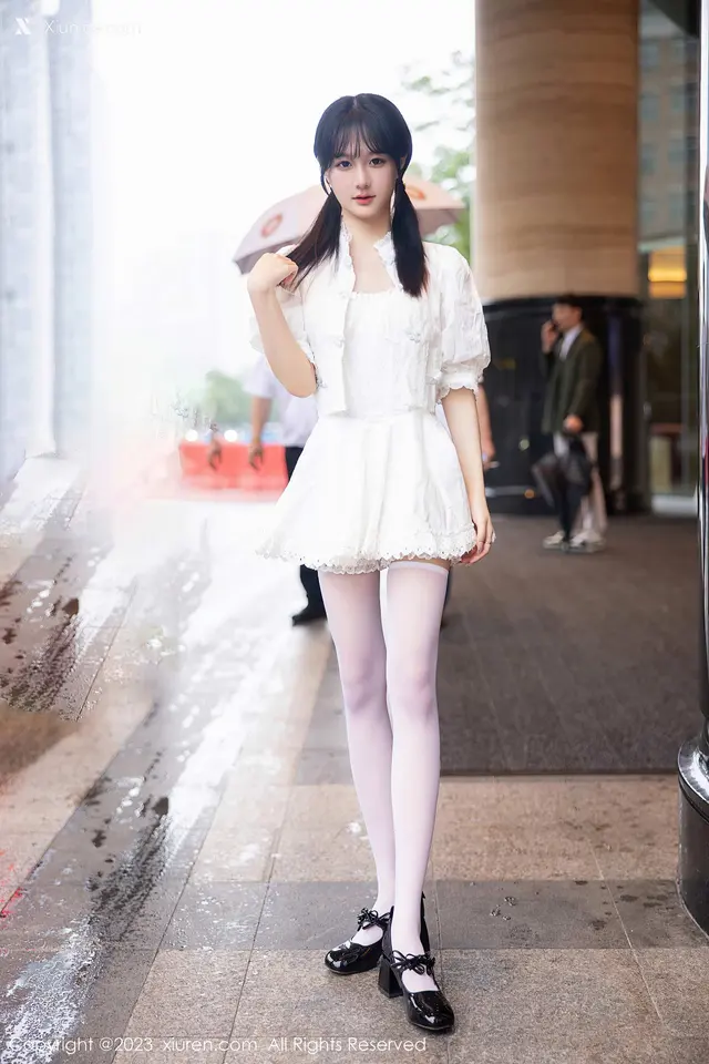 Xiuren秀人网 No.6933 幼幼 (83 photos)