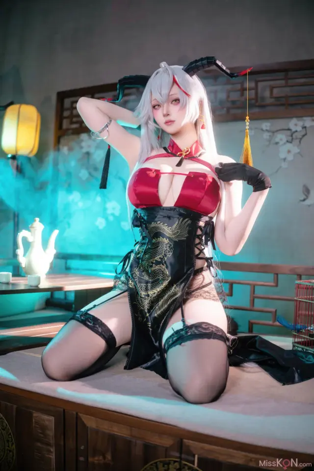 Coser@屿鱼: 碧蓝航线 埃吉尔旗袍 (50 photos)
