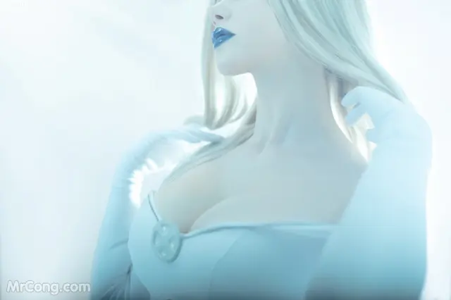 Coser@Sayathefox: Emma Frost (15 photos)