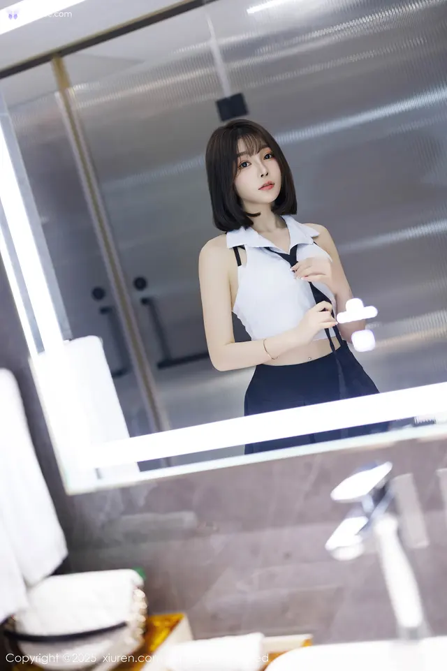 Xiuren秀人网 4K No.10048 徐莉芝Booty (83 photos)