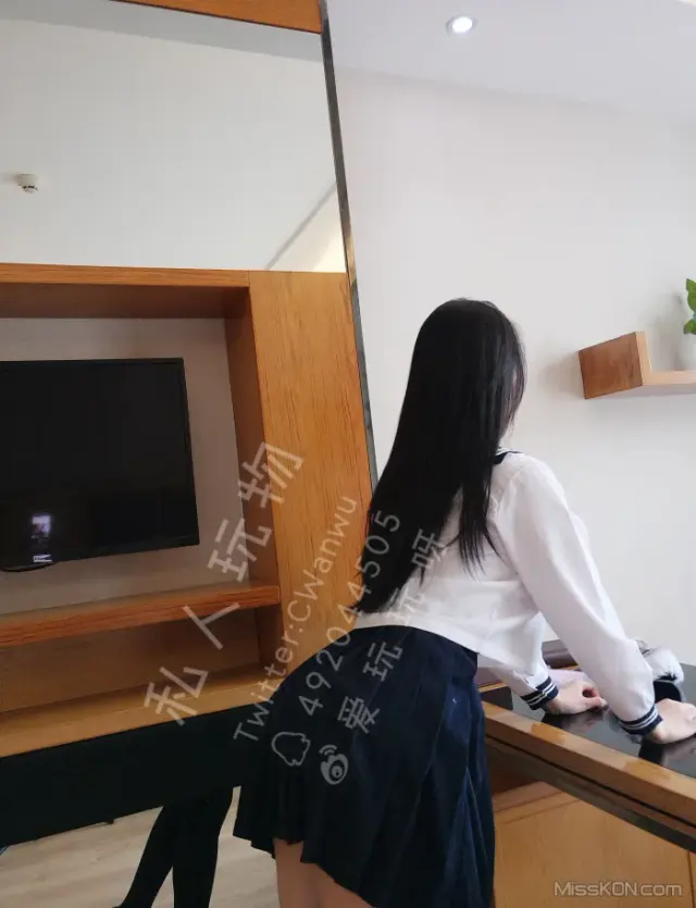 Coser@私人玩物: 会员订制 JK水手服兔娘 (37 photos + 1 video)