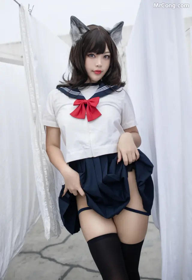 Coser@白烨 Vol.047: 魅惑狼姐姐-室外 (63 photos + 11 videos)