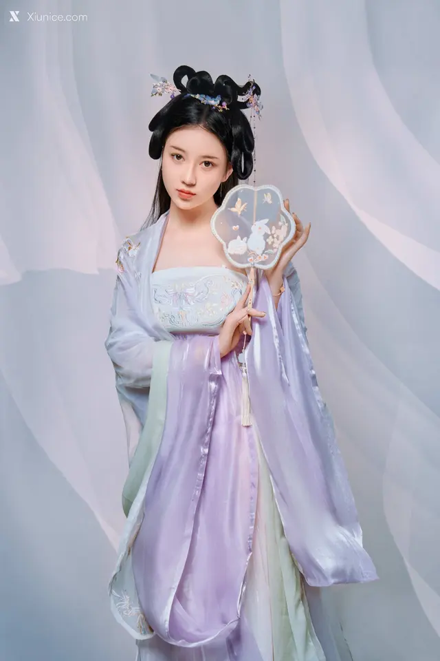 Coser@年年Nnian – 春日之時 (30 photos)