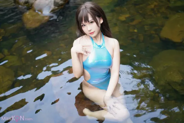 Coser@七七娜娜子: 竞泳 (40 photos + 3 videos)