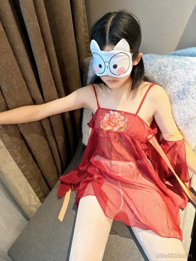 轻语舞蹈生: 极品约拍合集 艺校舞蹈学生妹 (105 photos + 18 videos)