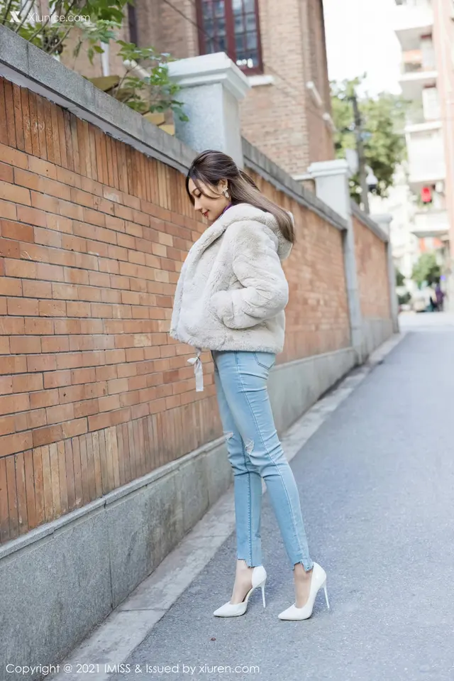 IMiss爱蜜社 No.0541 小狐狸Kathryn (53 photos)