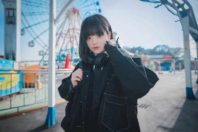 DJAWA Photo – Jeong Jenny (정제니): “Theme Park Girl” (162 photos)