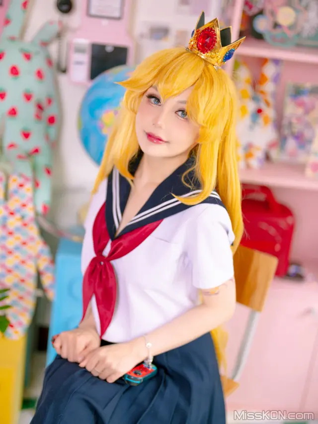 Coser@Joyce Lin: Peach School Girl (54 photos)