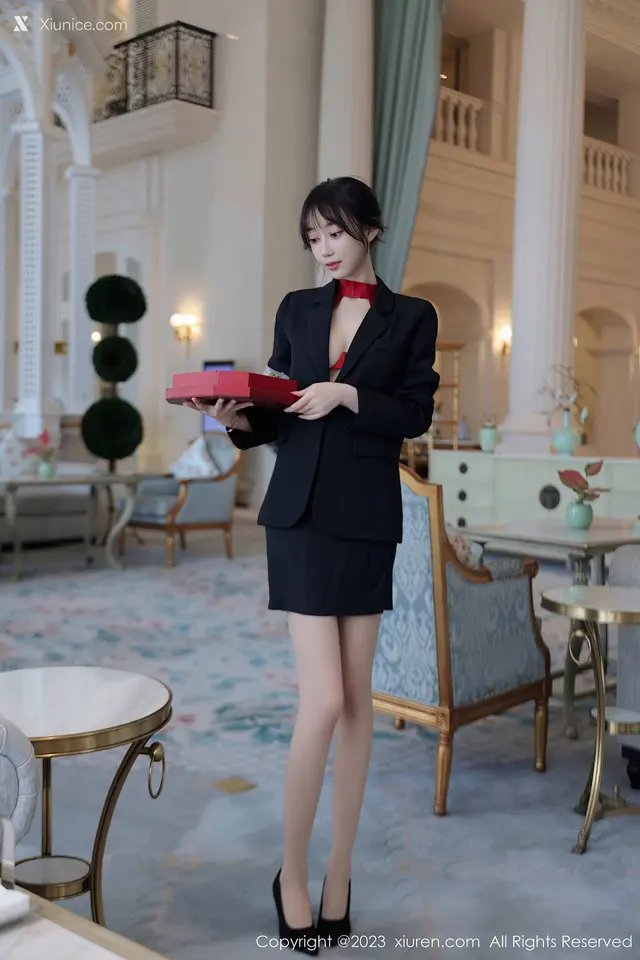 Xiuren秀人网 No.7102 玥儿玥er (63 photos)
