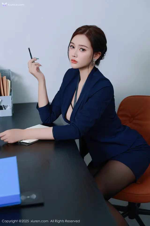 Xiuren秀人网 4K No.10751 Na Bi 娜比 (76 photos)
