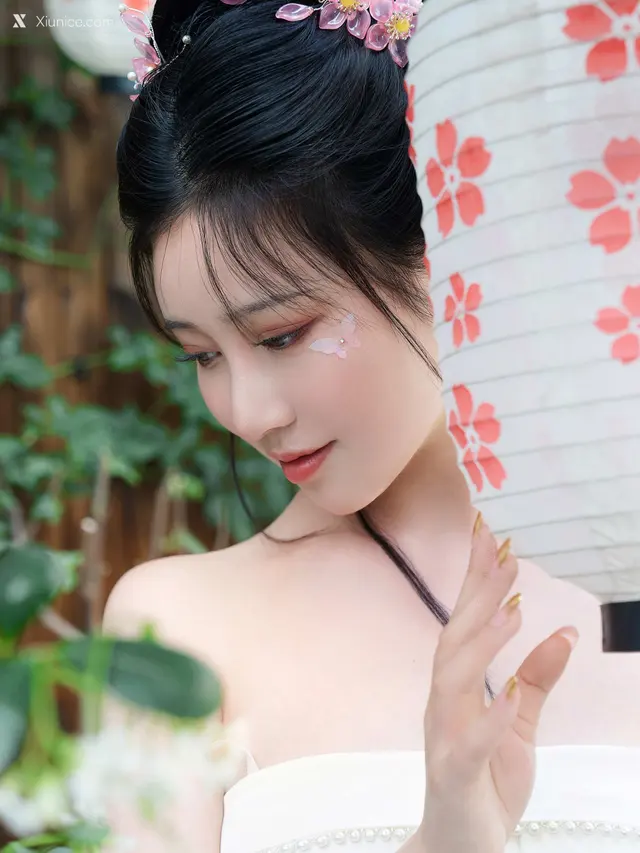 Coser@年年Nnian – 白花间集 (39 photos)