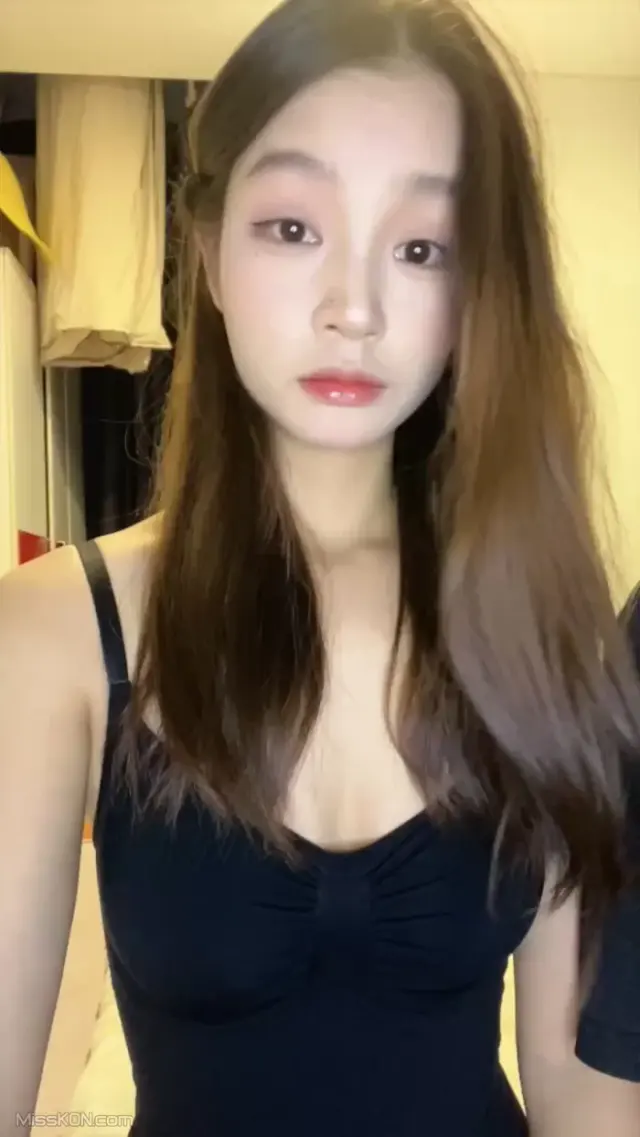性感小野猫: 正宗邻家女神 超漂亮 (26 photos + 3 videos)