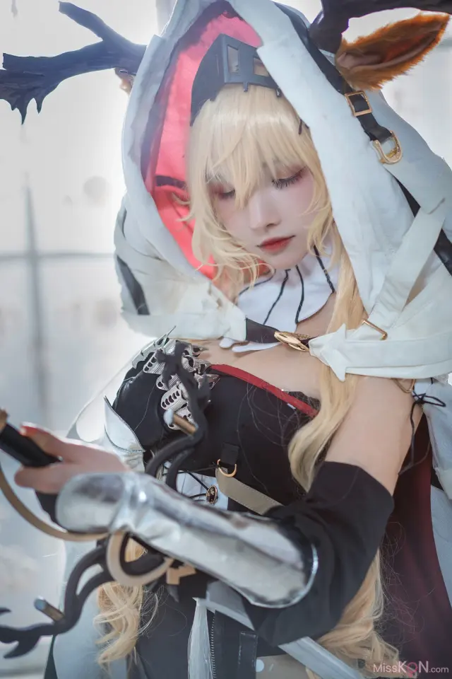 Coser@一千只猫薄禾: 烛骑士 薇薇安娜 (12 photos)