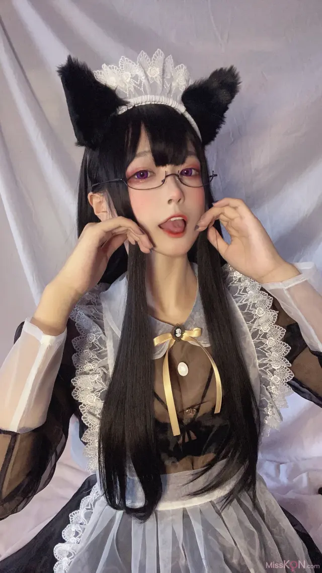 Coser@佳佳好难啊: 透明女仆 (40 photos + 6 videos)
