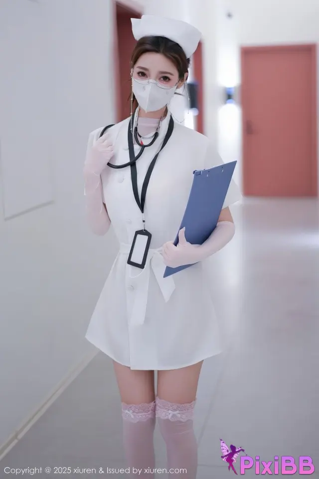 XIUREN No.11099: 桃桃·夭夭twins (79 photos)