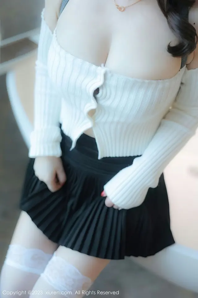XIUREN No.6484 诗诗kiki (83 photos)