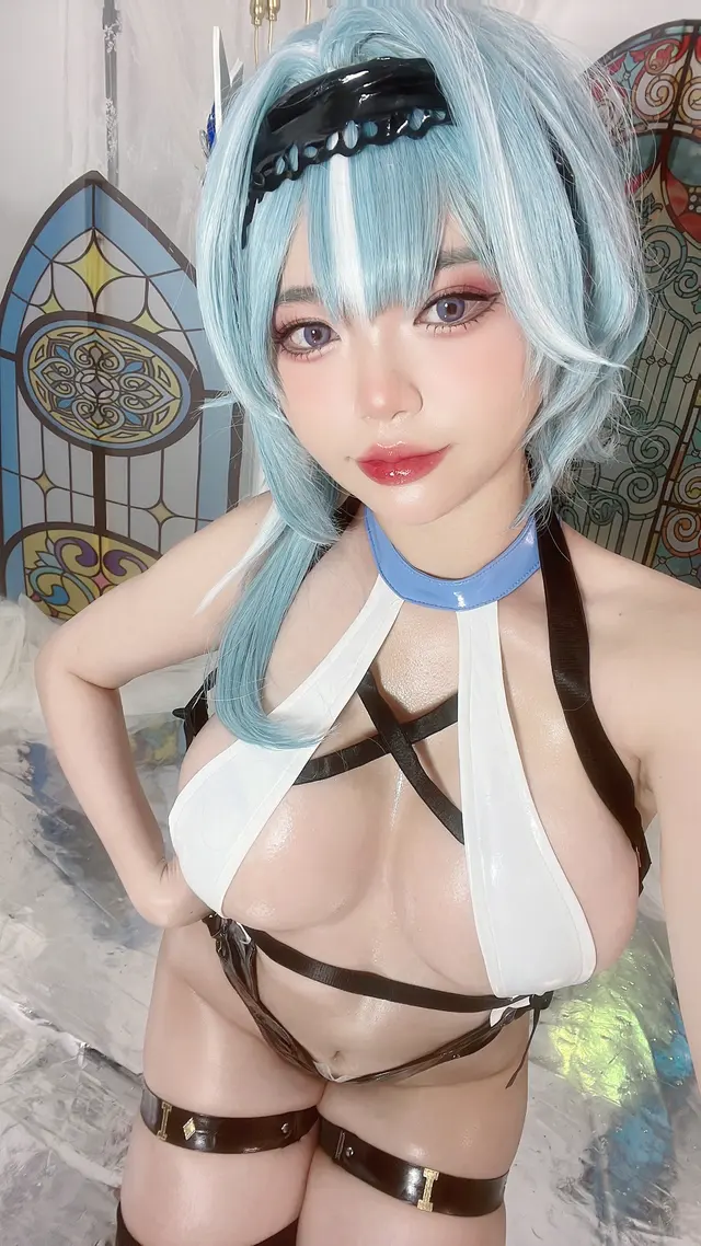 Coser@ZinieQ: Eula Genshin Impact (42 photos + 16 videos)