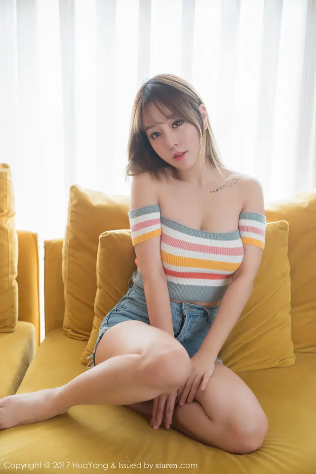 HuaYang 2017-08-16 Vol.002 Wang Yu Chun (王雨纯) (46 photos)