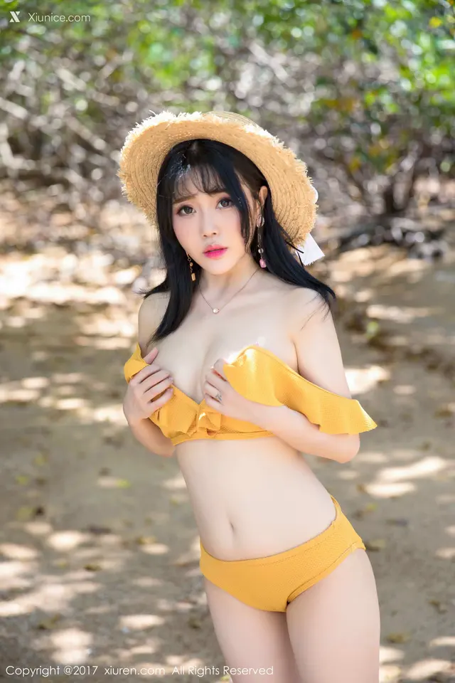 Xiuren秀人网 No.0855 兜豆靓Youlina (49 photos)