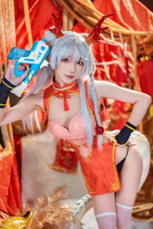 Coser@阿包也是兔娘: 新春贺图 龙妹 (45 photos + 1 video)
