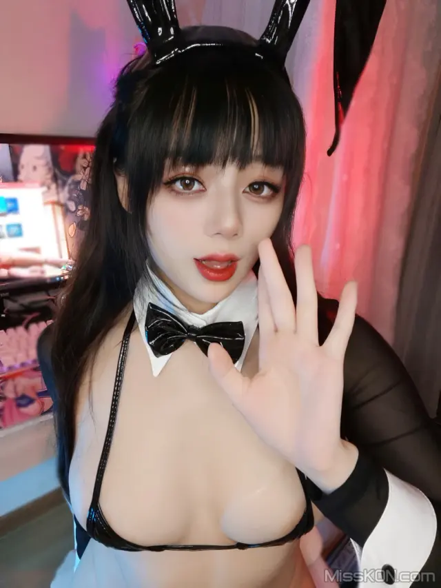 Coser@九言: 逆兔 (22 photos + 4 videos)
