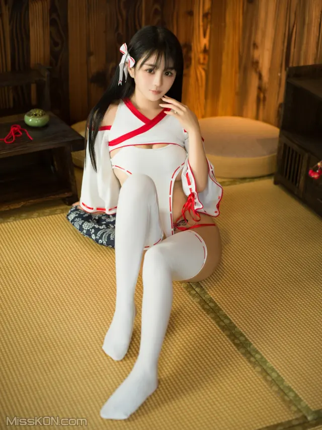 Coser@桜井宁宁: 淫纹女巫 (62 photos + 1 video)