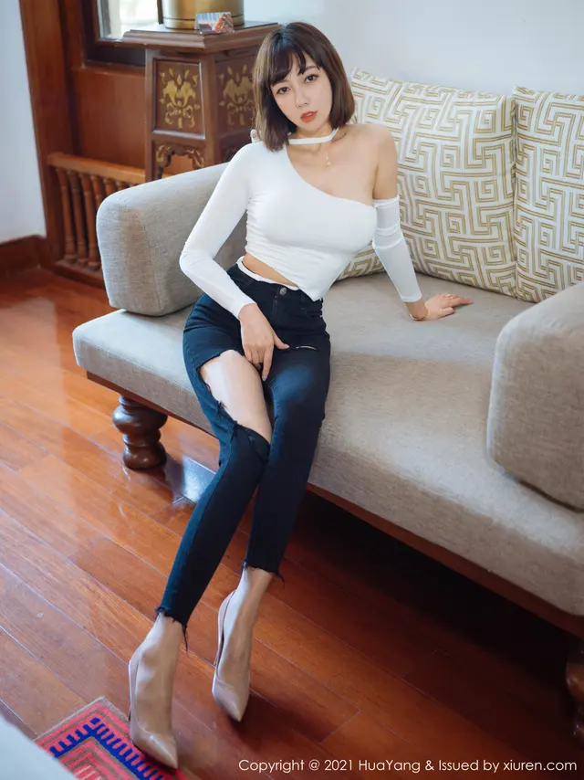 HuaYang Vol.414 Victoria – Guo Er (果儿) (51 photos)
