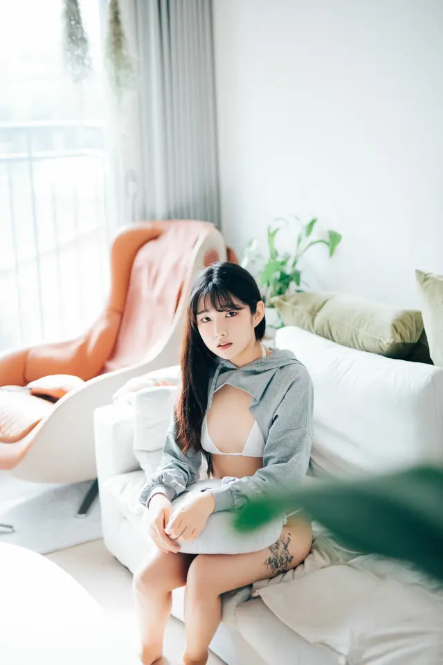 [Loozy] SonSon (손손) – Date at home (+S Ver) (176 photos)