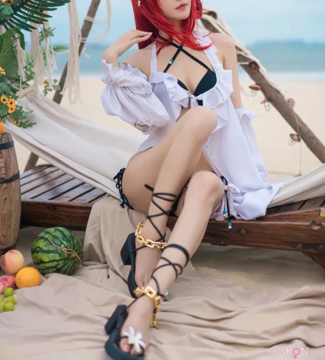 Coser@阿包也是兔娘: 明日方舟 史尔特尔 (50 photos)