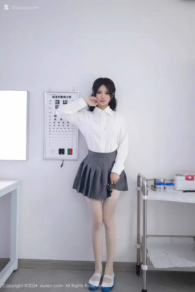 Xiuren秀人网 No.8852 幼幼 (80 photos)