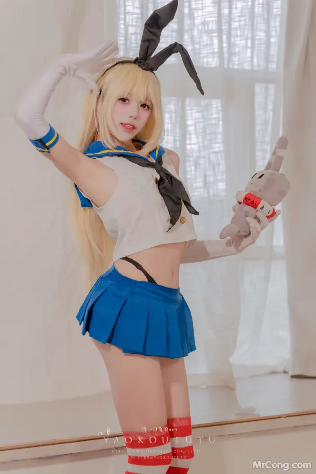 Coser@黏黏团子兔: 岛风的修整&Twice (74 photos + 1 video)