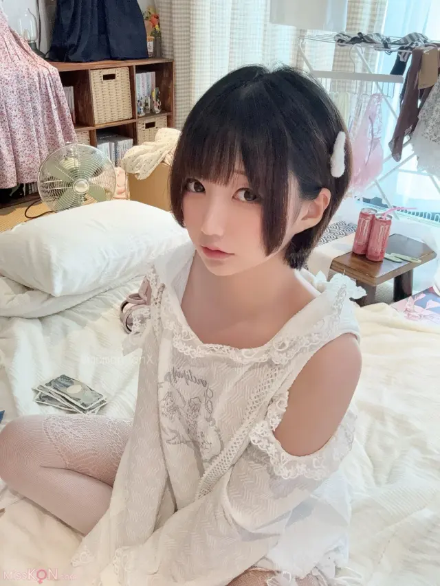 Coser@NAGISA魔物喵: [Fantia] 秘密の時間 (61 photos)