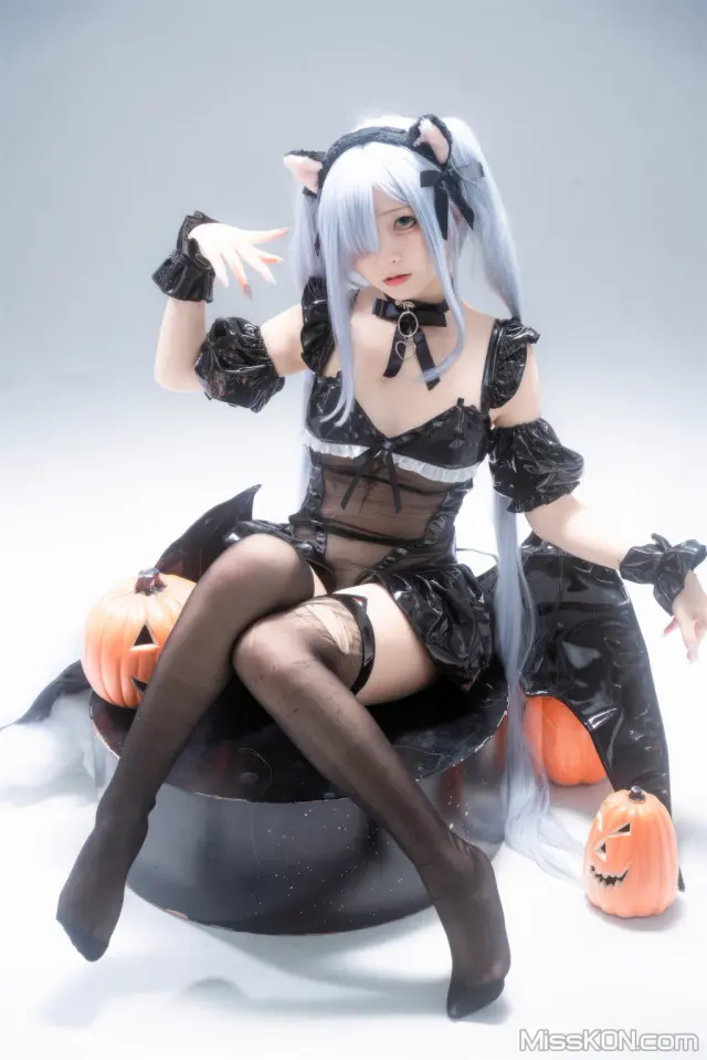 Coser@花铃: 雅努斯 喵喵惊悚夜 (44 photos)