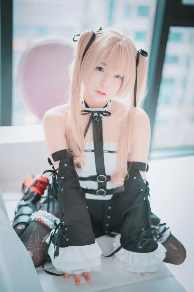 DJAWA Photo – Maruemon (마루에몽): “Blooming Blood Rose (DoA)”